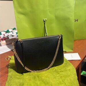 Brand new Tory Burch purse complete with dust bag and gift wrapping